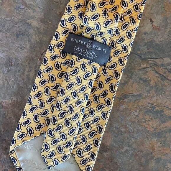 Robert Talbots Mitchell’s of Westport Silk Tie - Picture 1 of 5